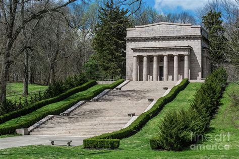 lincoln's birthplace hodgenville kentucky.